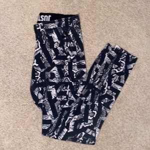 Nike Gray and White Leggings with Print